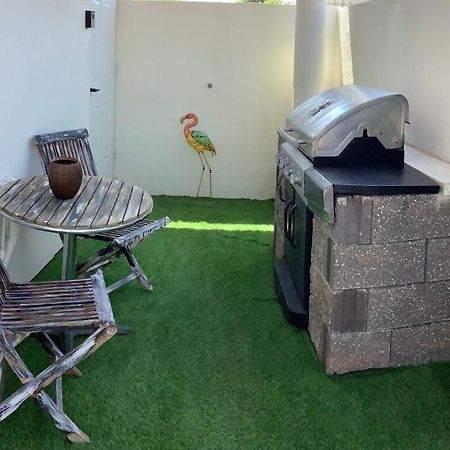 Cozy 1-Bedroom Apartment Minutes Away Drive To Mangel Halto Beach Savaneta Экстерьер фото